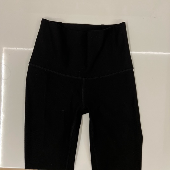 FAST DELIVERY! Women’s Lululemon High-Rise Leggings Camo Black 28” Size 2 - Picture 6 of 7